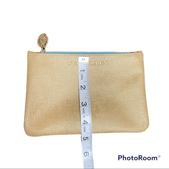 𝅺IPSY Makeup Bag | Stay Golden - Picture 5 of 6